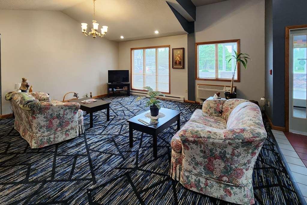 Econo Lodge Lakeshore Manistique Beltér fotó