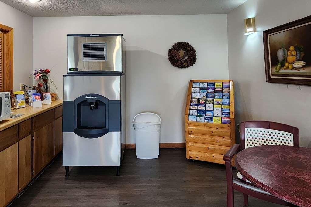 Econo Lodge Lakeshore Manistique Beltér fotó