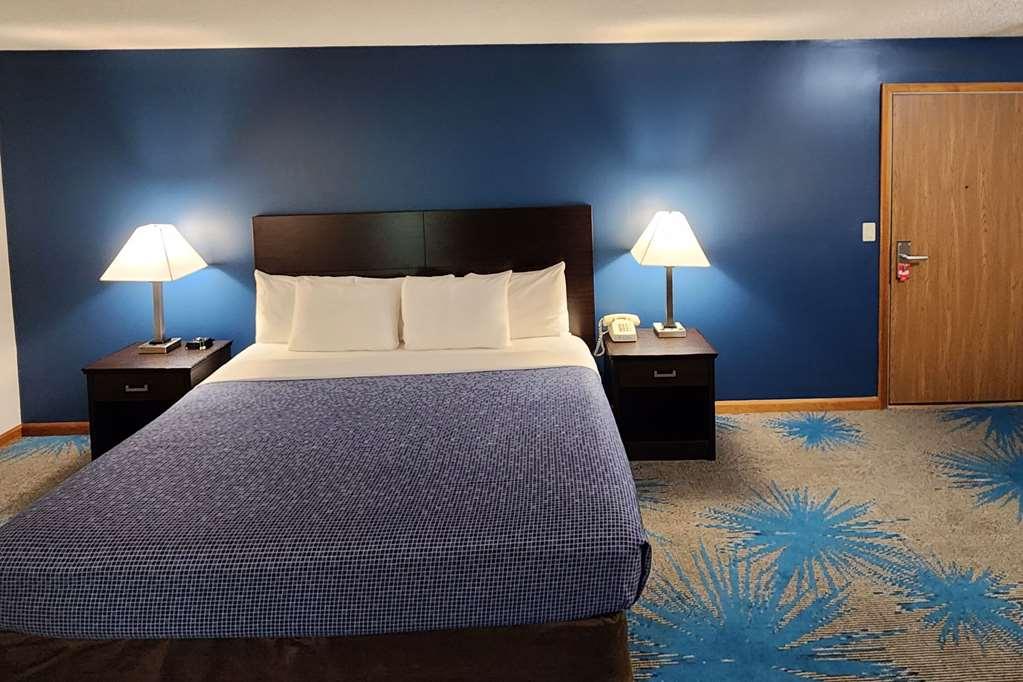 Econo Lodge Lakeshore Manistique Szoba fotó